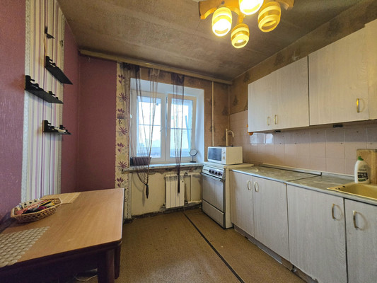 Продам однокомнатную (1-комн.) квартиру, Овражная ул, 19/22, Горки д