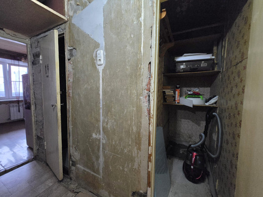 Продам однокомнатную (1-комн.) квартиру, Овражная ул, 19/22, Горки д