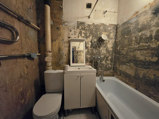 Продам однокомнатную (1-комн.) квартиру, Овражная ул, 19/22, Горки д