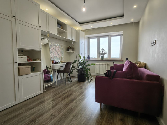 Продам двухкомнатную (2-комн.) квартиру, Южный мкр, 12, Котельники г