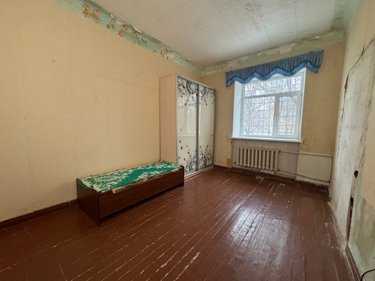 Продам трехкомнатную (3-комн.) квартиру, Пионерская ул, 9, Комсомольск-на-Амуре г