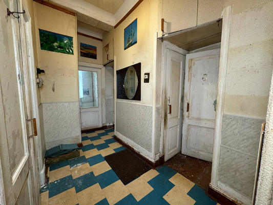 Продам трехкомнатную (3-комн.) квартиру, Пионерская ул, 9, Комсомольск-на-Амуре г