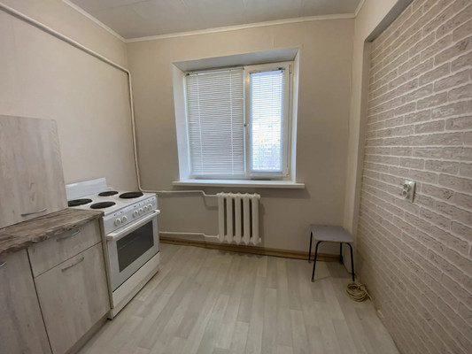 Продам трехкомнатную (3-комн.) квартиру, Дружбы Народов ул, 15а, Нижневартовск г