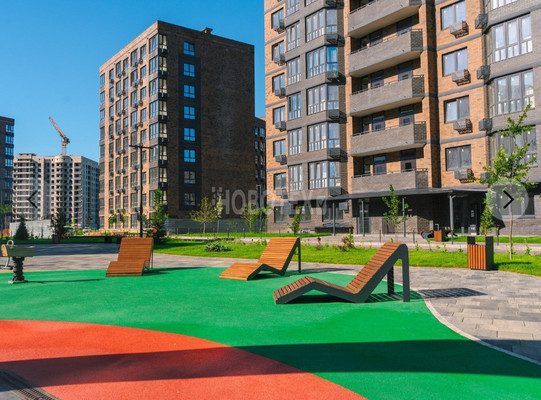 Продам двухкомнатную (2-комн.) квартиру, 12 Марта ул, 12, Майкоп г