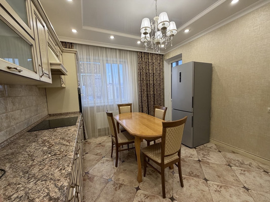 Продам двухкомнатную (2-комн.) квартиру, Гаражная ул, 71, Краснодар г