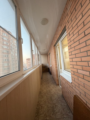 Продам двухкомнатную (2-комн.) квартиру, Гаражная ул, 71, Краснодар г