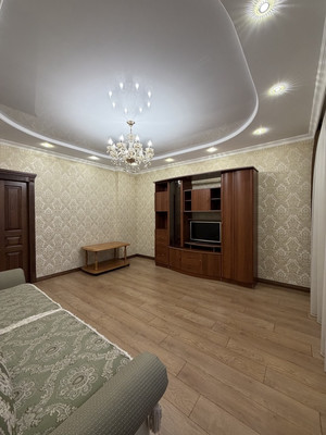 Продам двухкомнатную (2-комн.) квартиру, Гаражная ул, 71, Краснодар г