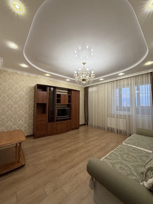 Продам двухкомнатную (2-комн.) квартиру, Гаражная ул, 71, Краснодар г