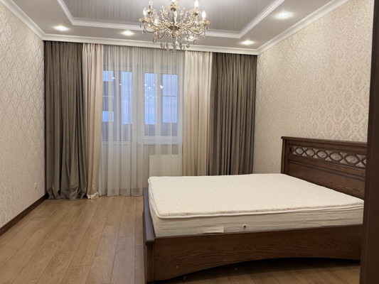 Продам двухкомнатную (2-комн.) квартиру, Гаражная ул, 71, Краснодар г