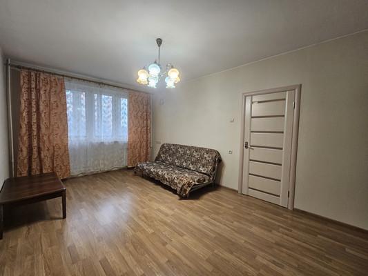 Сдам однокомнатную (1-комн.) квартиру, Осенний б-р, 20к2, Москва г