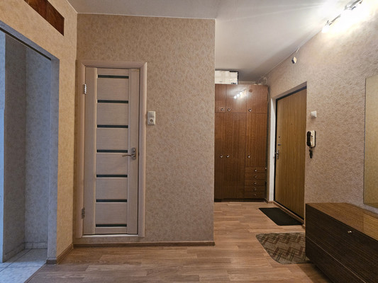 Сдам однокомнатную (1-комн.) квартиру, Осенний б-р, 20к2, Москва г