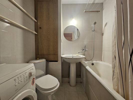 Сдам однокомнатную (1-комн.) квартиру, Осенний б-р, 20к2, Москва г