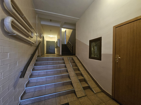 Сдам однокомнатную (1-комн.) квартиру, Осенний б-р, 20к2, Москва г