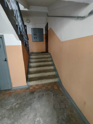 Продам трехкомнатную (3-комн.) квартиру, 2, Сосновый п