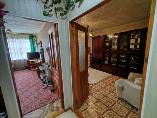 Продам трехкомнатную (3-комн.) квартиру, 2, Сосновый п