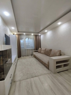 Продам двухкомнатную (2-комн.) квартиру, Кутузова ул, 76, Красноярск г