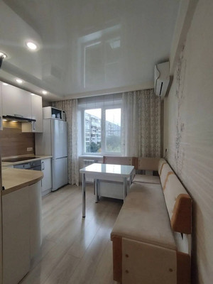 Продам двухкомнатную (2-комн.) квартиру, Кутузова ул, 76, Красноярск г