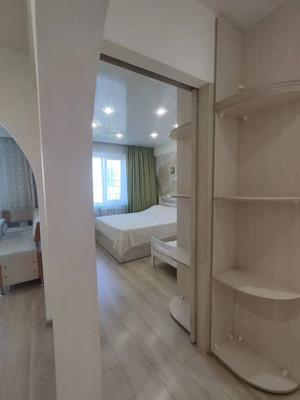 Продам двухкомнатную (2-комн.) квартиру, Кутузова ул, 76, Красноярск г