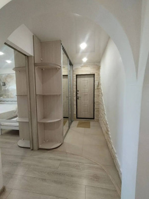 Продам двухкомнатную (2-комн.) квартиру, Кутузова ул, 76, Красноярск г