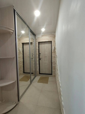 Продам двухкомнатную (2-комн.) квартиру, Кутузова ул, 76, Красноярск г