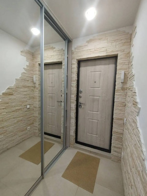 Продам двухкомнатную (2-комн.) квартиру, Кутузова ул, 76, Красноярск г