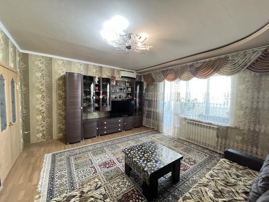 Продам двухкомнатную (2-комн.) квартиру, Тренева ул, 11к2, Астрахань г