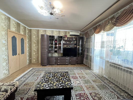 Продам двухкомнатную (2-комн.) квартиру, Тренева ул, 11к2, Астрахань г