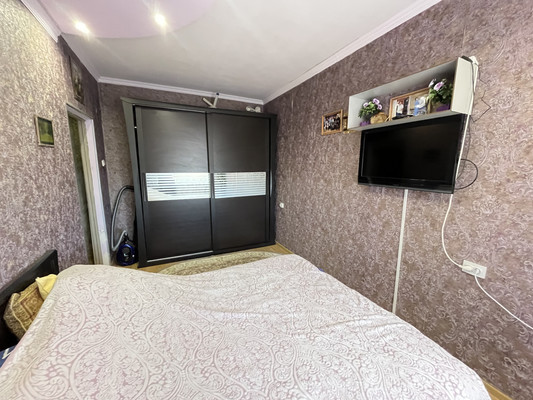 Продам двухкомнатную (2-комн.) квартиру, Тренева ул, 11к2, Астрахань г