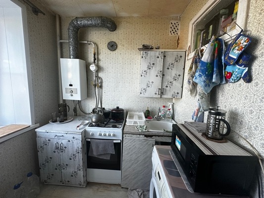 Продам трехкомнатную (3-комн.) квартиру, Ивановская ул, 38/1, Кохма г