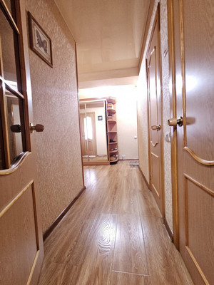 Продам двухкомнатную (2-комн.) квартиру, 2-й Таманской Дивизии ул, 37, Вольный Аул кп