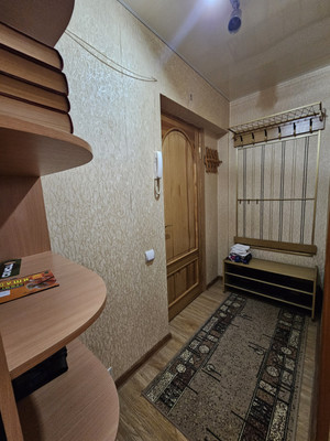 Продам двухкомнатную (2-комн.) квартиру, 2-й Таманской Дивизии ул, 37, Вольный Аул кп