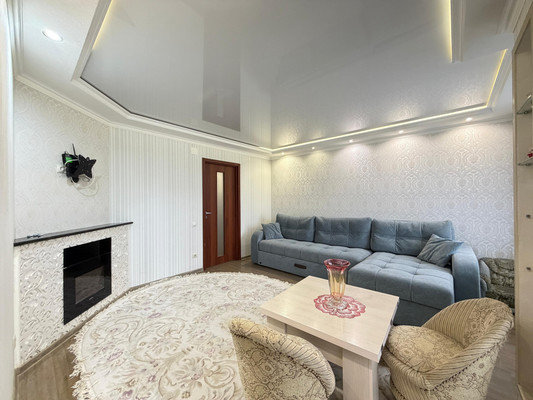 Продам двухкомнатную (2-комн.) квартиру, Атажукина ул, 10, Нальчик г