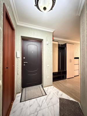 Продам двухкомнатную (2-комн.) квартиру, Атажукина ул, 10, Нальчик г