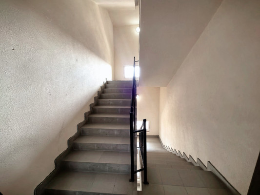 Продам однокомнатную (1-комн.) квартиру, Затишье ул, 5, Нальчик г