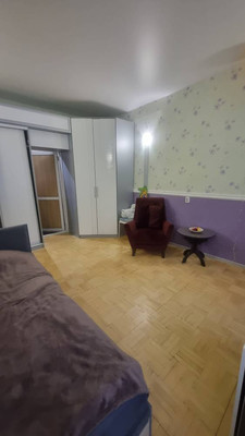 Продам трехкомнатную (3-комн.) квартиру, 16-я В.О. линия, 45, Санкт-Петербург г