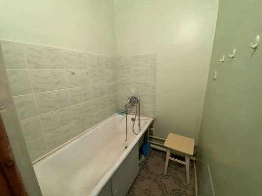 Продам трехкомнатную (3-комн.) квартиру, Ленина ул, 29а, Нижневартовск г