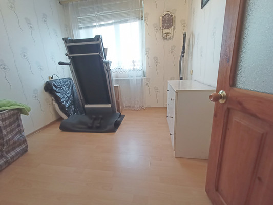 Продам трехкомнатную (3-комн.) квартиру, Малиновского ул, 36, Ростов-на-Дону г