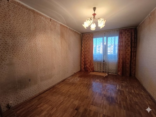 Продам трехкомнатную (3-комн.) квартиру, 246, Калининец рп