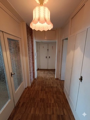 Продам трехкомнатную (3-комн.) квартиру, 246, Калининец рп