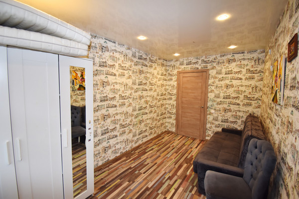 Продам двухкомнатную (2-комн.) квартиру, Адмирала Васюнина ул, 4к1, Нижний Новгород г