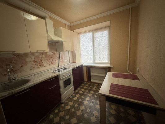 Продам однокомнатную (1-комн.) квартиру, 1-я Баррикадная ул, 2/1, Ростов-на-Дону г