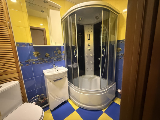 Продам однокомнатную (1-комн.) квартиру, 1-я Баррикадная ул, 2/1, Ростов-на-Дону г