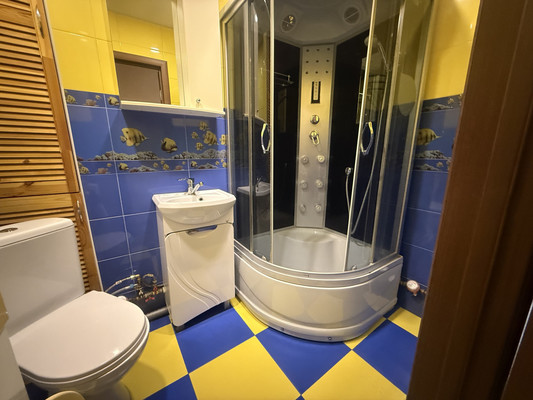 Продам однокомнатную (1-комн.) квартиру, 1-я Баррикадная ул, 2/1, Ростов-на-Дону г