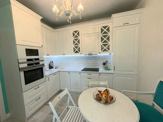 Продам трехкомнатную (3-комн.) квартиру, Маршала Жукова пр-кт, 21, Ростов-на-Дону г