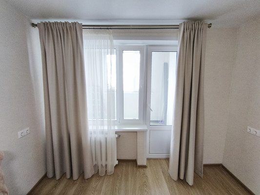 Продам трехкомнатную (3-комн.) квартиру, 2, Сосновый п