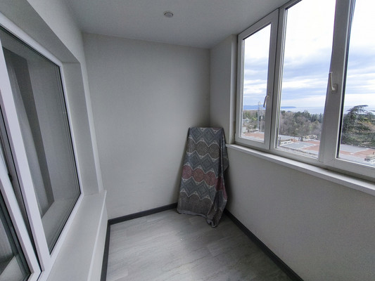 Продам трехкомнатную (3-комн.) квартиру, 2, Сосновый п