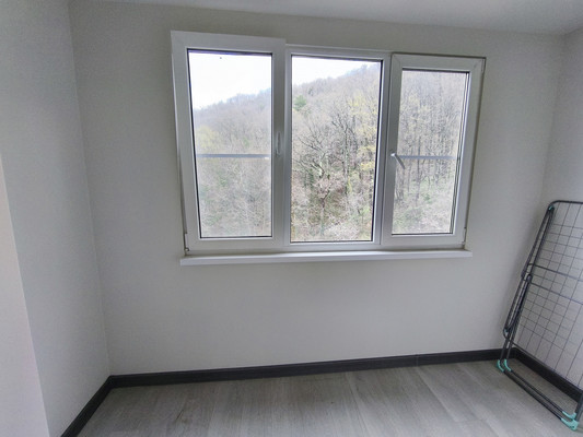 Продам трехкомнатную (3-комн.) квартиру, 2, Сосновый п