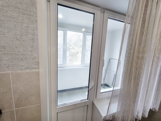 Продам трехкомнатную (3-комн.) квартиру, 2, Сосновый п