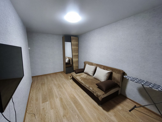 Продам двухкомнатную (2-комн.) квартиру, 1, Сосновый п