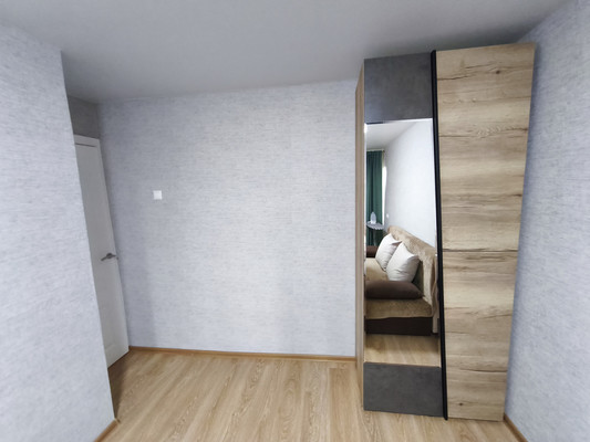 Продам двухкомнатную (2-комн.) квартиру, 1, Сосновый п